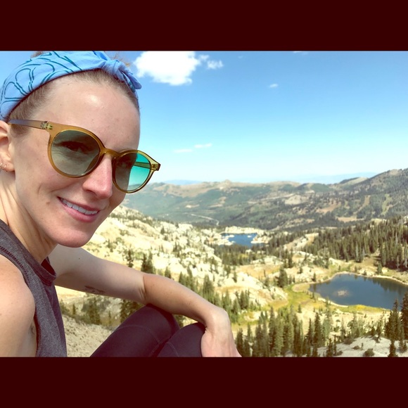 Meet your Posher, Emily - Picture 1 of 1